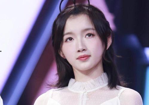 娱乐圈爆料李浩菲黄圣依,李浩菲黄圣依疑陷合作风波